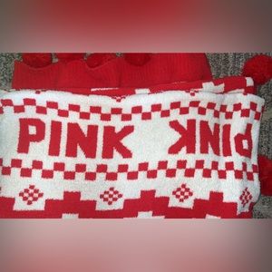 So cute ! Large cozy blanket from Pink !